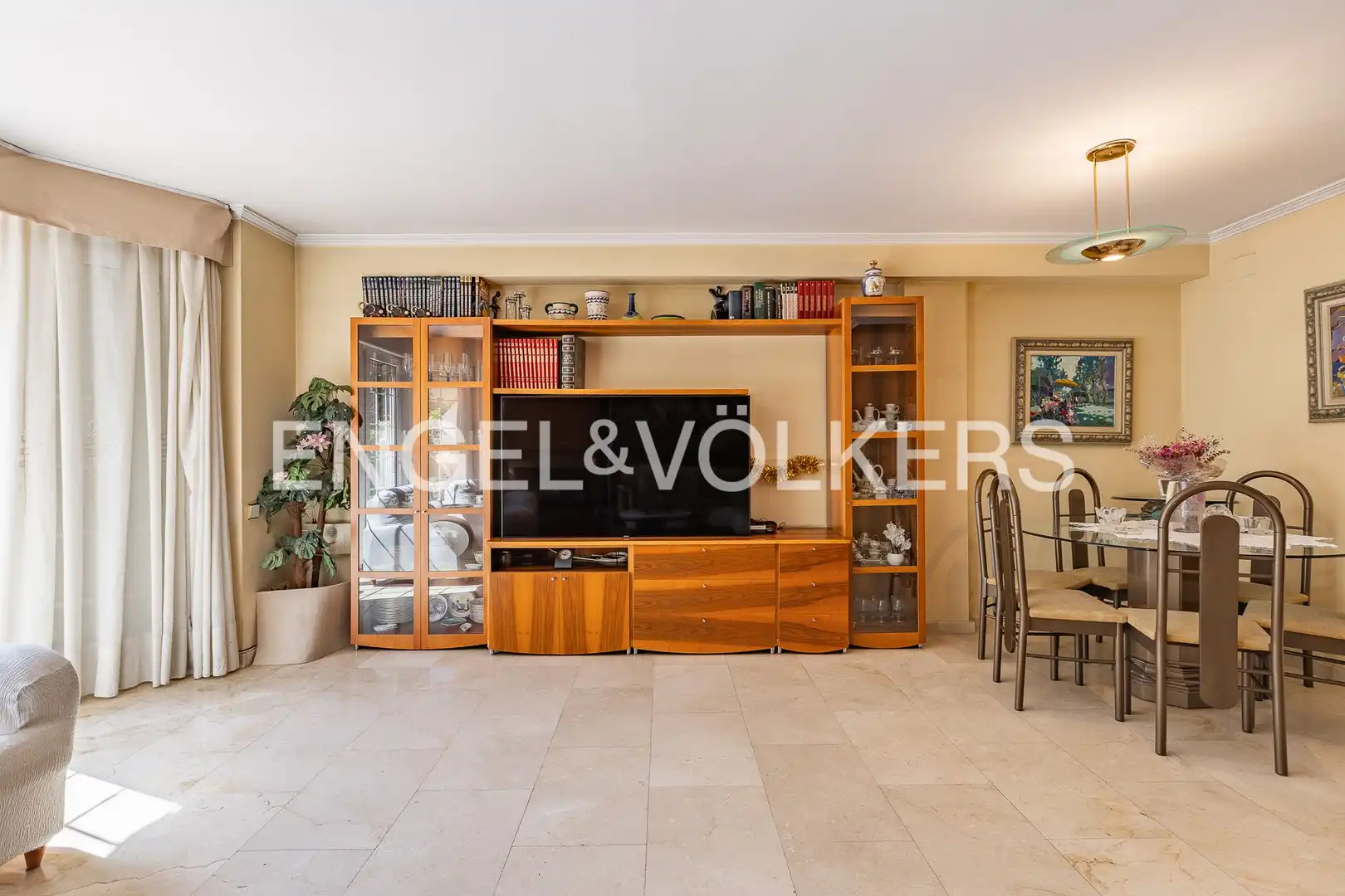 Sala d'estar de Casa o xalet en venda en Rubí amb Aire condicionat, Calefacció i Jardí privat