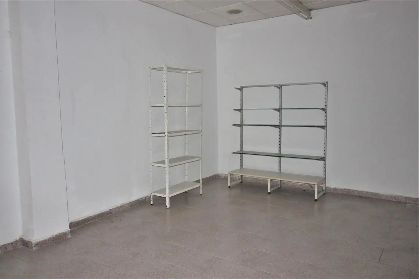 Local comercial en alquiler en Calle Calzada de Castro, imagen 12