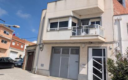 Vista exterior de Casa o xalet en venda en Rossell amb Calefacció, Jardí privat i Terrassa
