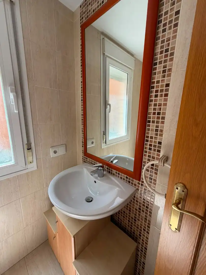Baño de Apartamento de alquiler en Puerta de Toledo - Atalaya