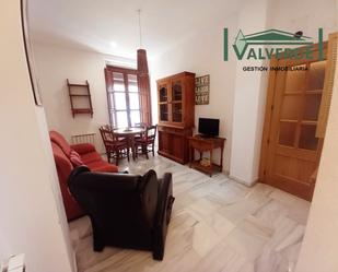 Living room of Flat to rent in  Granada Capital  with Balcony