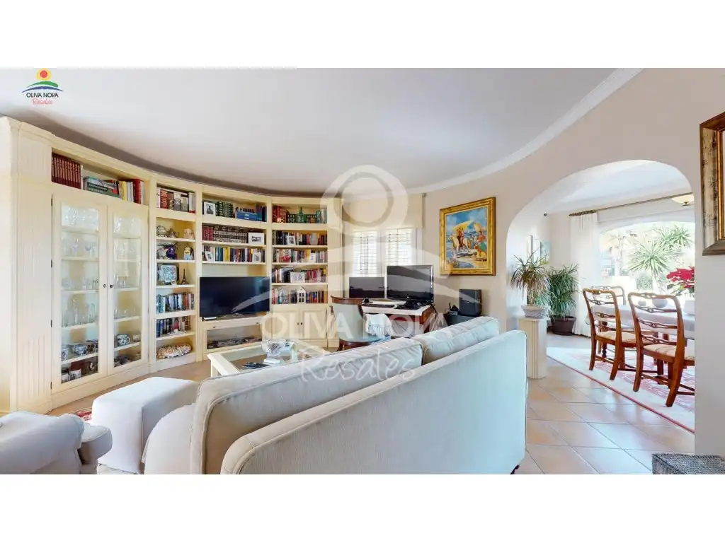 Sala de estar de Casa o chalet en venta en Oliva con Jardín privado