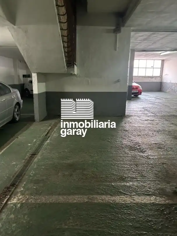 Garaje en venta en Medina de Pomar