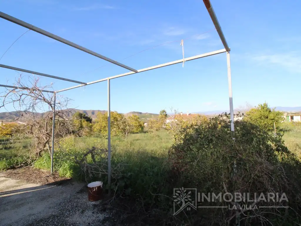 Vista exterior de Finca rústica en venda en Alhaurín de la Torre amb Terrassa