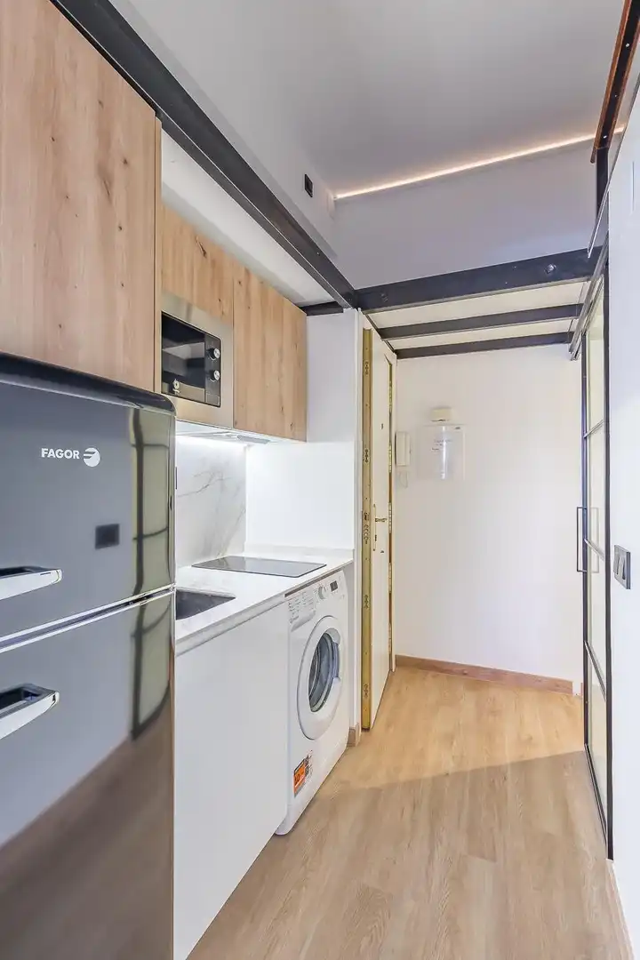 Cocina de Apartamento de alquiler en Madrid con Aire acondicionado, Calefacción y Amueblado