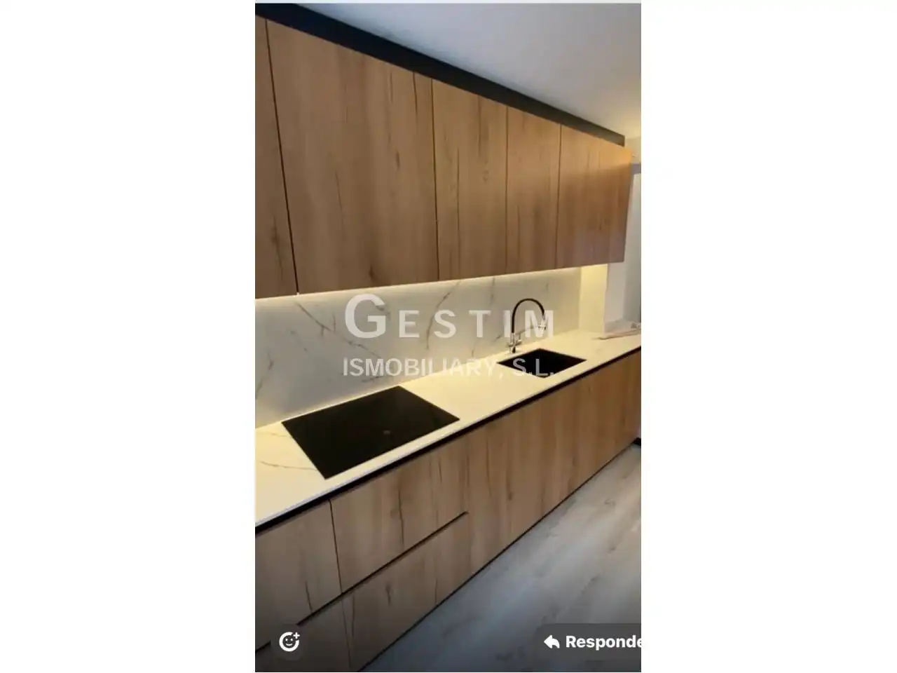 Cocina de Piso en venta en Vic con Calefacción, Balcón y Alarma