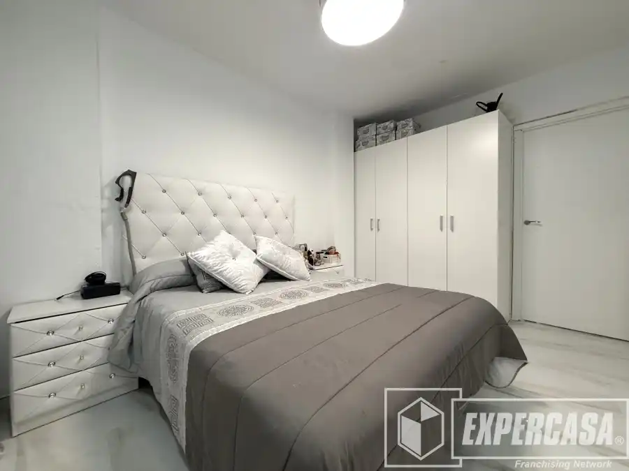 Dormitori de Casa o xalet en venda en Riba-roja de Túria amb Aire condicionat i Terrassa