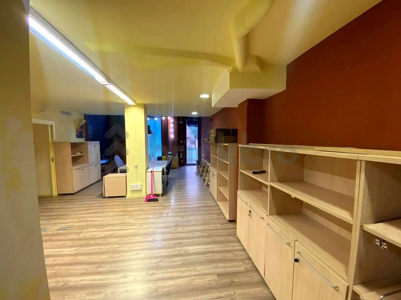 Local comercial de lloguer a De Antoni Gaudí, imagen 12