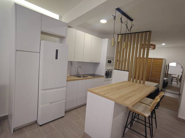 Piso en Venta en Calle Ceferino Rodríguez, 17 en Valdeacederas