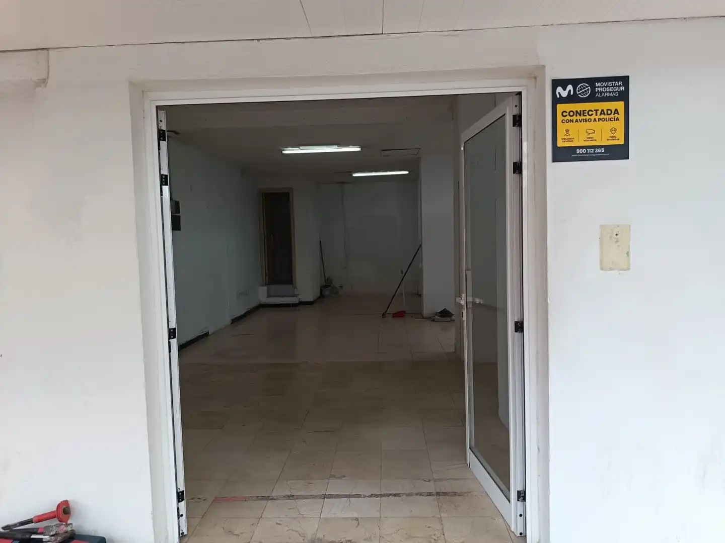 Local comercial de lloguer a Avenida Santiago Puig, imagen 3