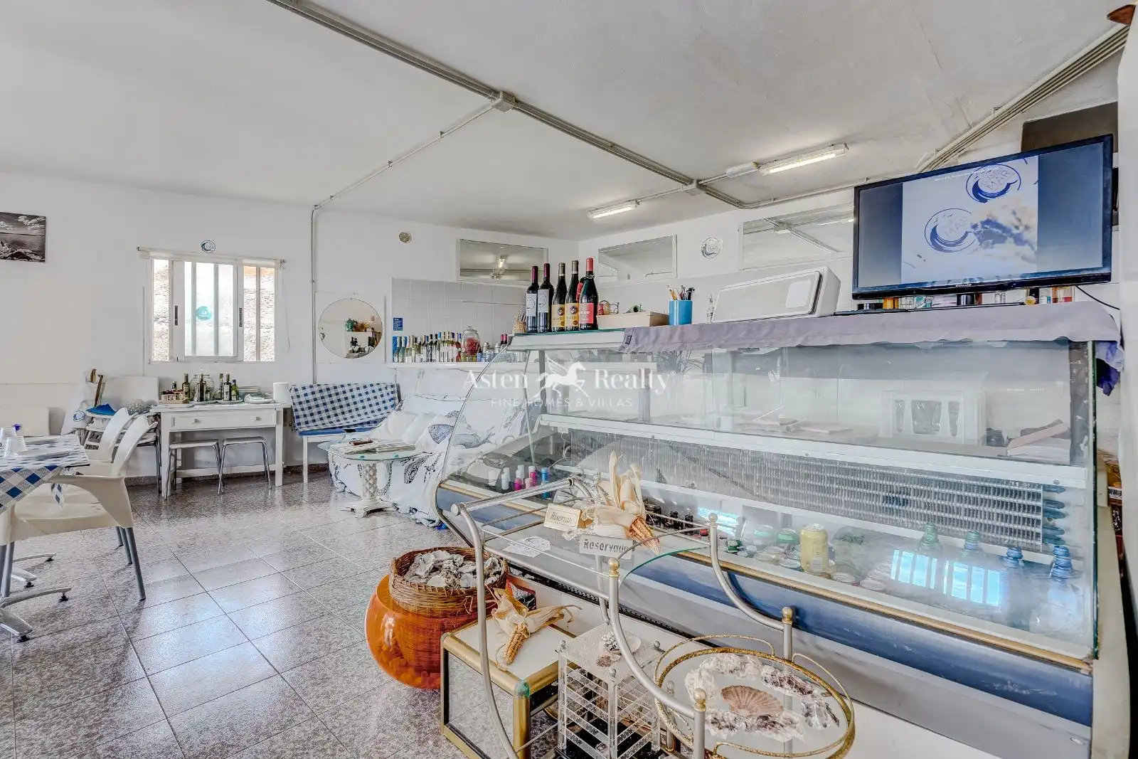 Local en traspaso en Arico con Terraza, Amueblado y Internet