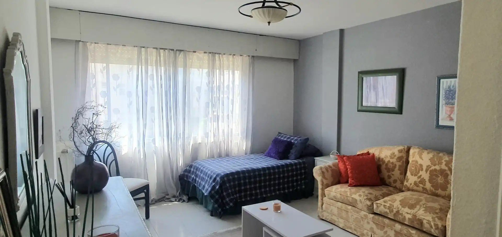 Estudio de alquiler en Rúa de Bolivia, Plaza España - Corte Inglés