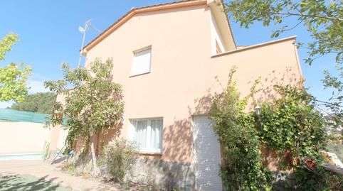 Foto 5 de Casa adosada en venda a Carrer Petúnia, Aiguaviva Parc, Vidreres