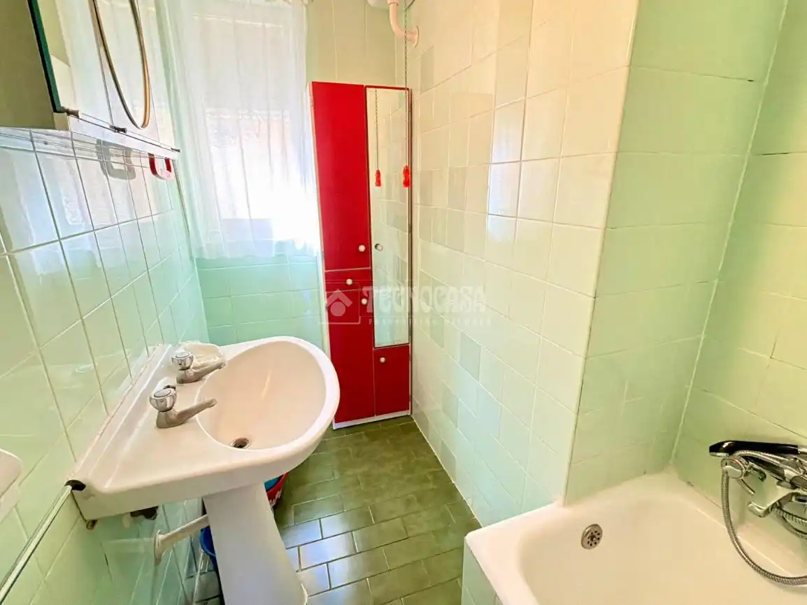 Bathroom of Flat for sale in Pinto  with Heating and Terrace