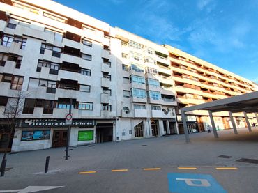 Local comercial en venda a Calle Postas 41