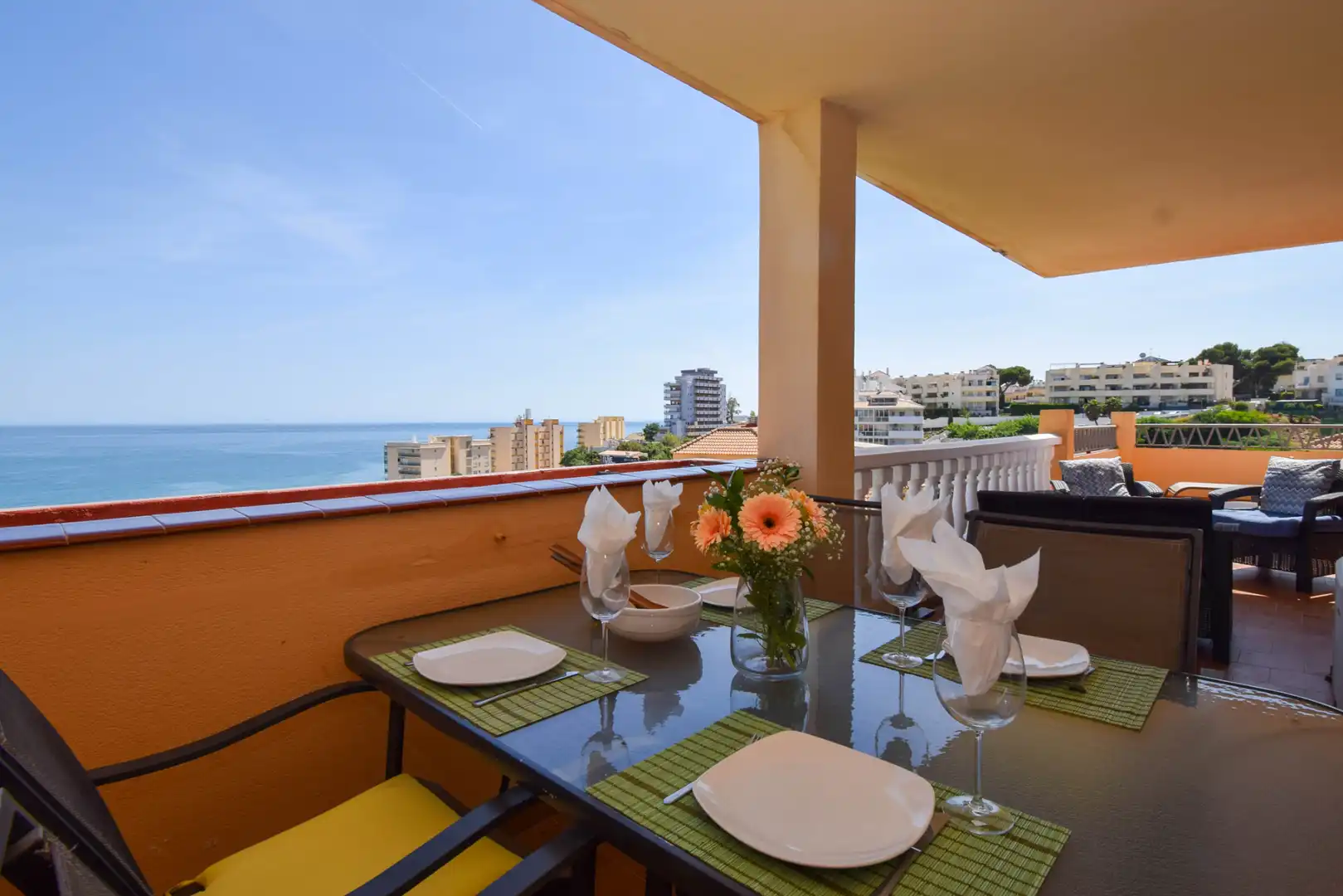 Piso con terraza en venta en Calle Sierra de Cazorla 3
