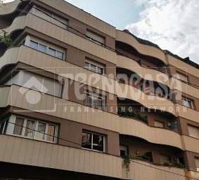 Flat for sale in El Baix Guinardó
