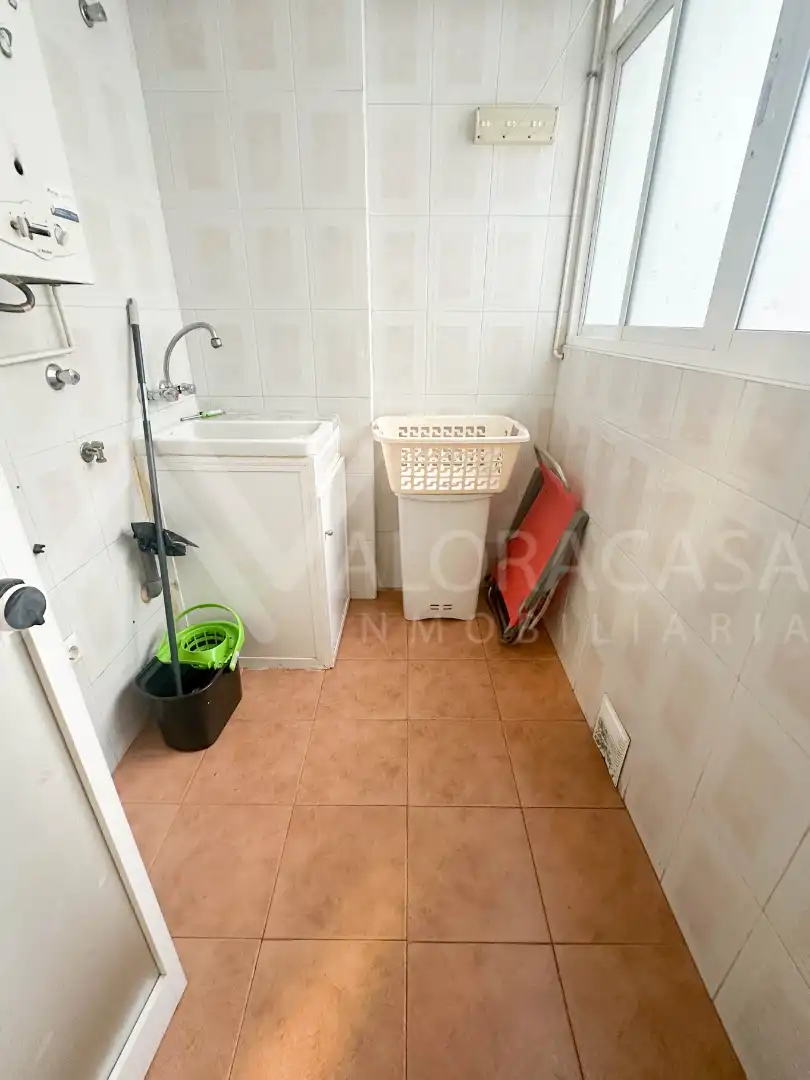 Bathroom of Flat for sale in Málaga  with Air Conditioner, Terrace and Community pool