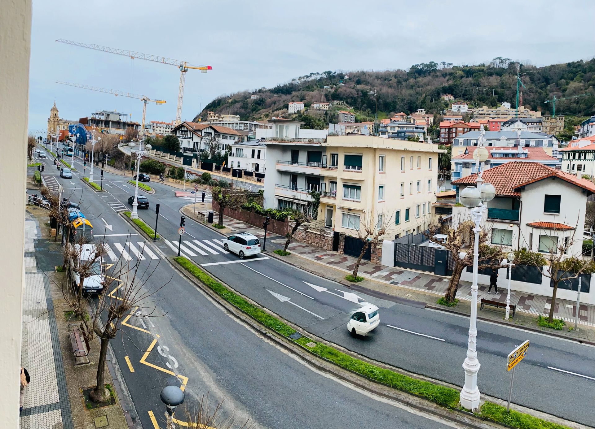 Vista exterior de Pis en venda en Donostia - San Sebastián  amb Calefacció, Parquet i Traster