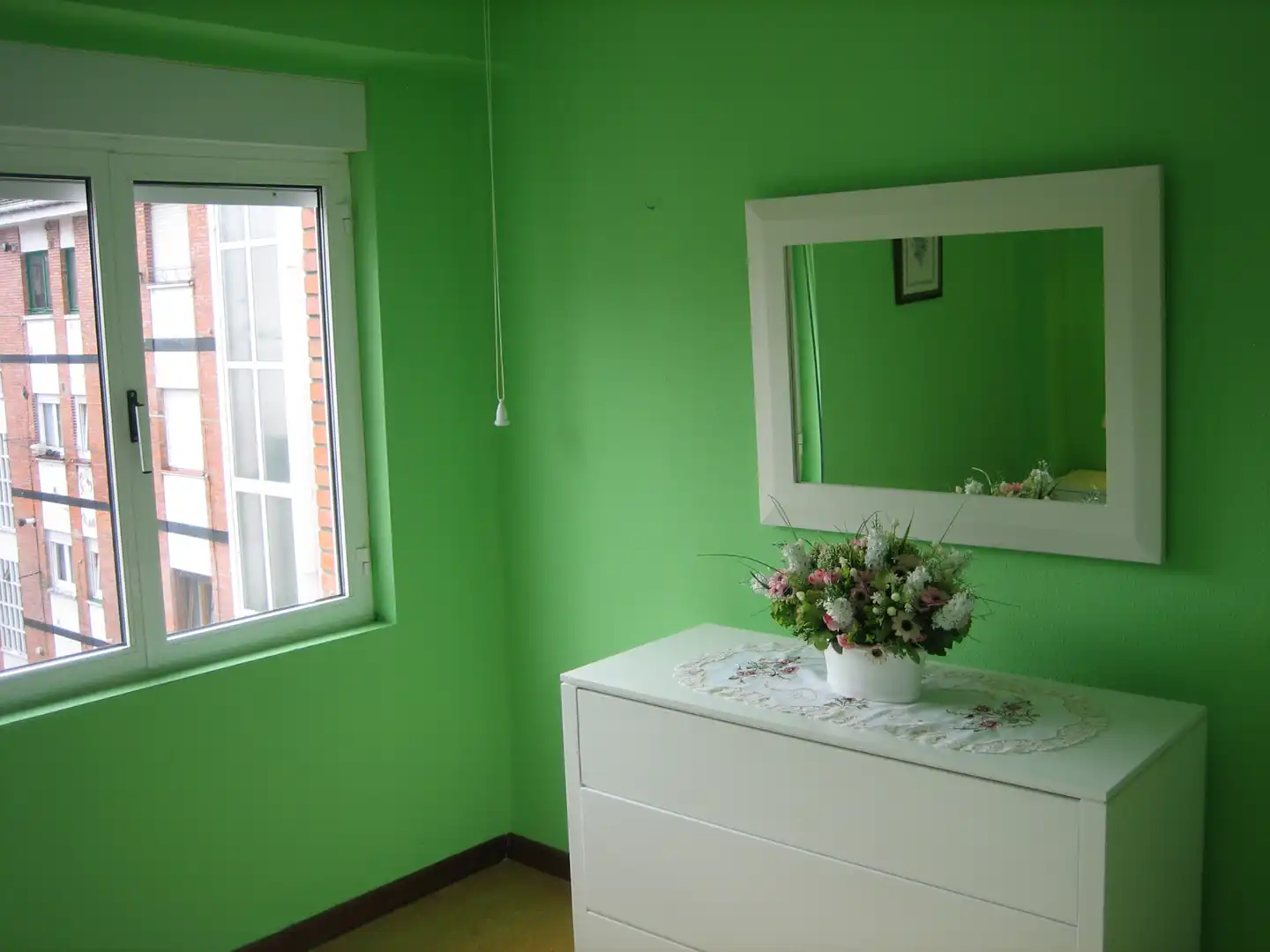 Habitación de Piso en venta en Avilés con Amueblado