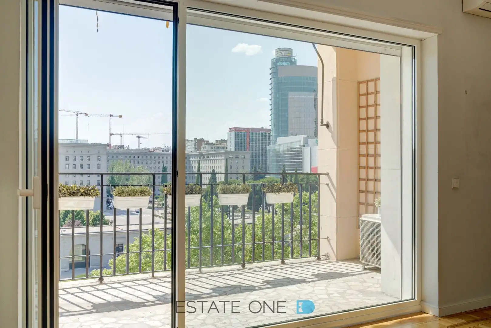 Balcony of Flat for rent in Chamartín