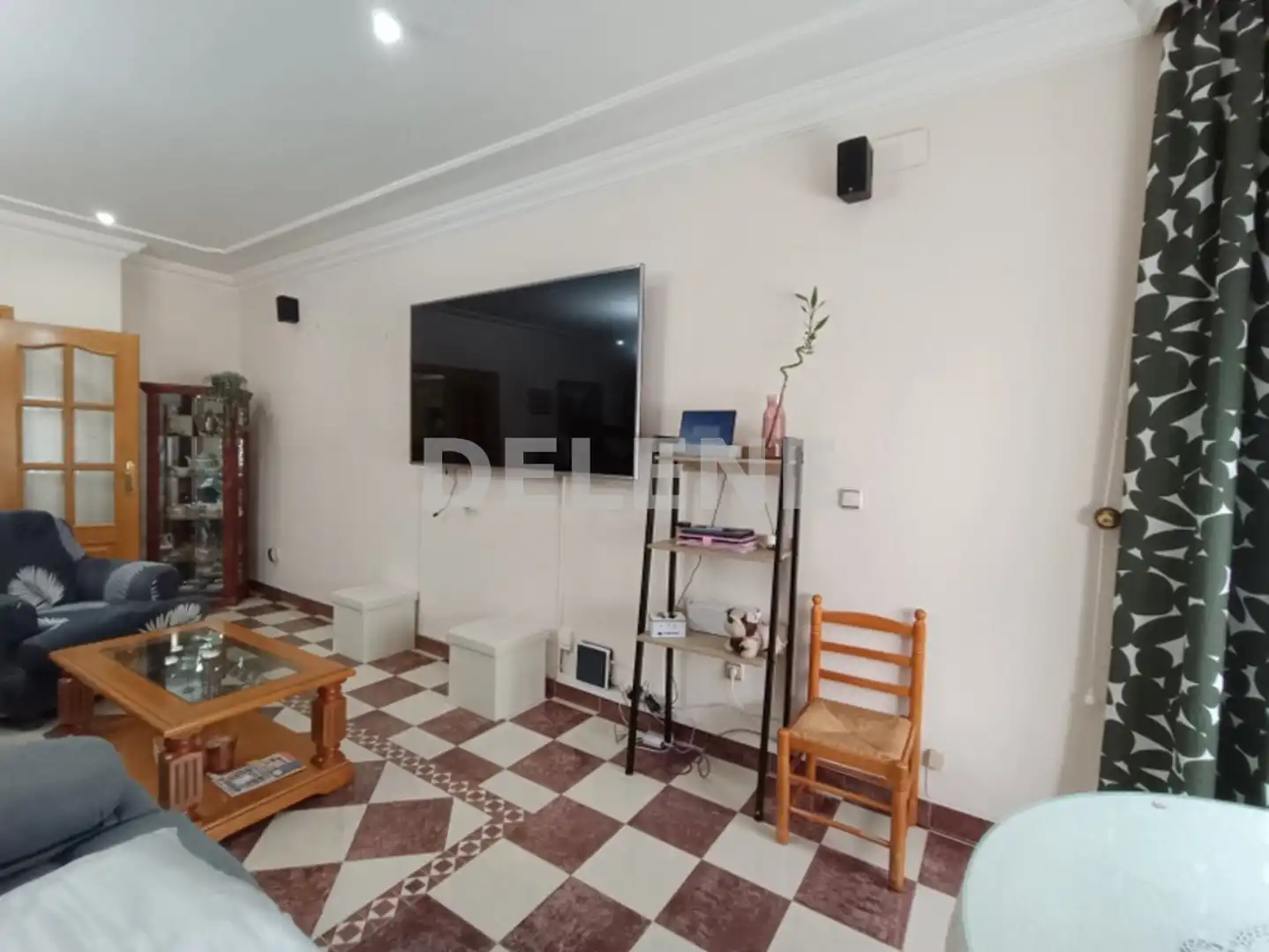 Piso con terraza en venta en Avenida de la Constitución, imagen 6