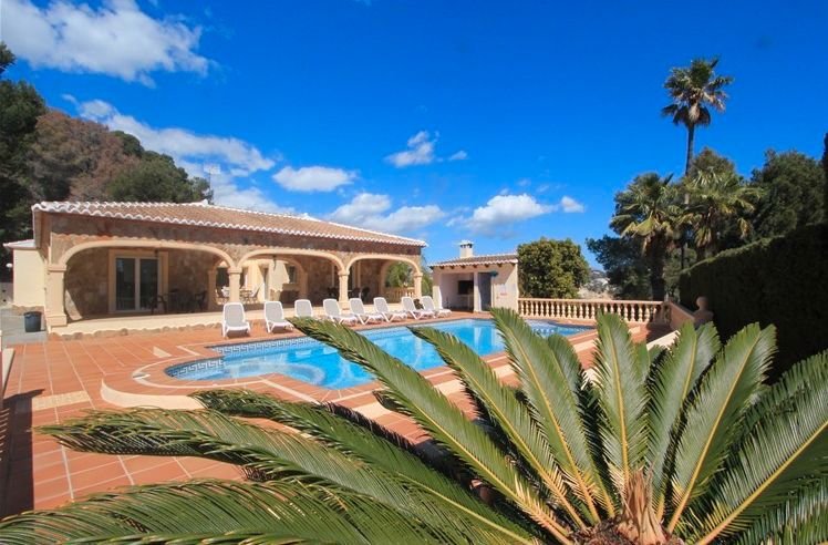 Piscina de Casa o chalet en venta en Calpe / Calp con Aire acondicionado, Calefacción y Jardín privado