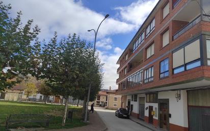 Exterior view of Flat for sale in Villarcayo de Merindad de Castilla la Vieja  with Balcony