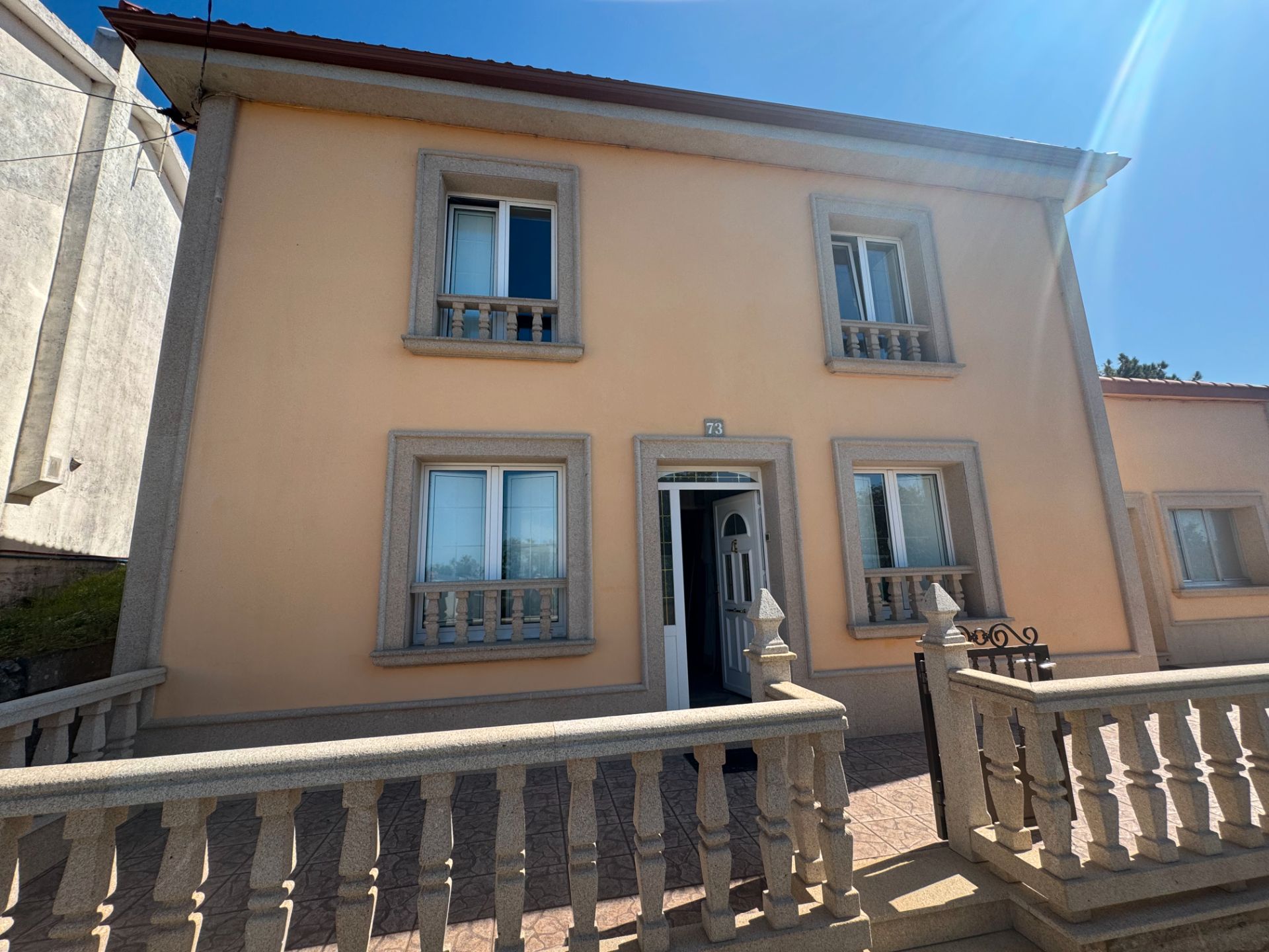 Vista exterior de Casa o xalet en venda en Carnota amb Jardí privat, Terrassa i Traster