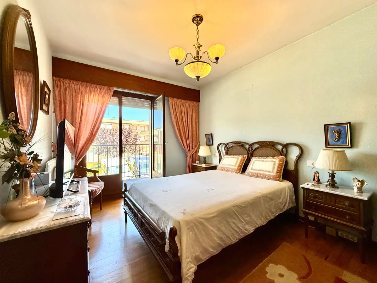 Schlafzimmer von Wohnung zum Verkauf in Hondarribia mit Heizung, Abstellraum und Balkon