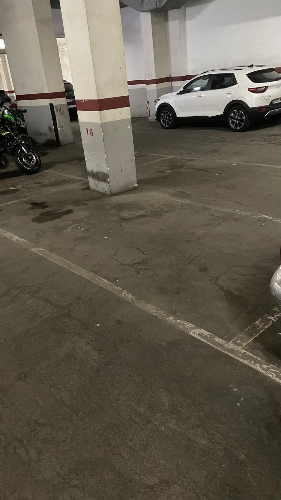 Aparcament de Garatge en venda en Santa Coloma de Gramenet