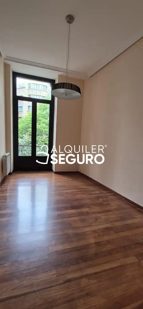 Bedroom of Flat for rent in Gijón   with Heating