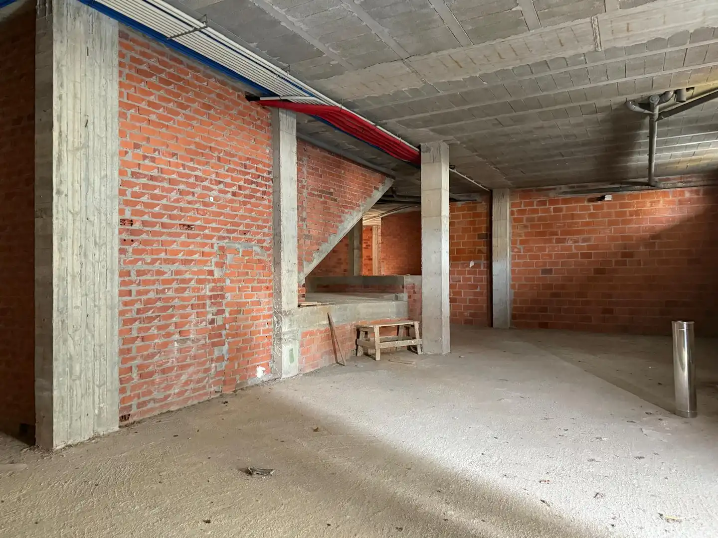 Local comercial en venta en A Malata - Catabois - Ciudad Jardín, imagen 3