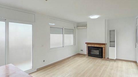 Fantástico Piso con Gran Balcón y Chimenea, Listo para Entrar a Vivir en Montblanc, imatge 3