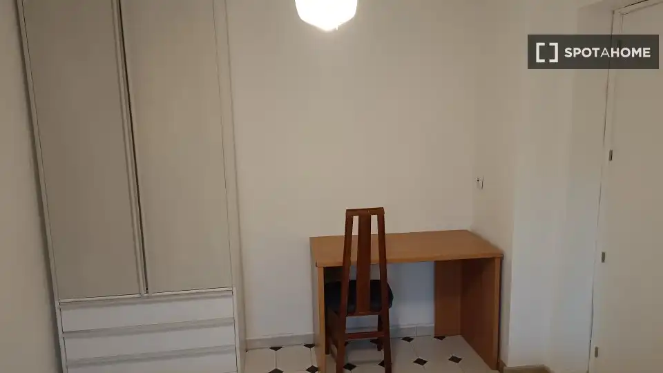 Habitació a Juan XXIII - Rochelambert