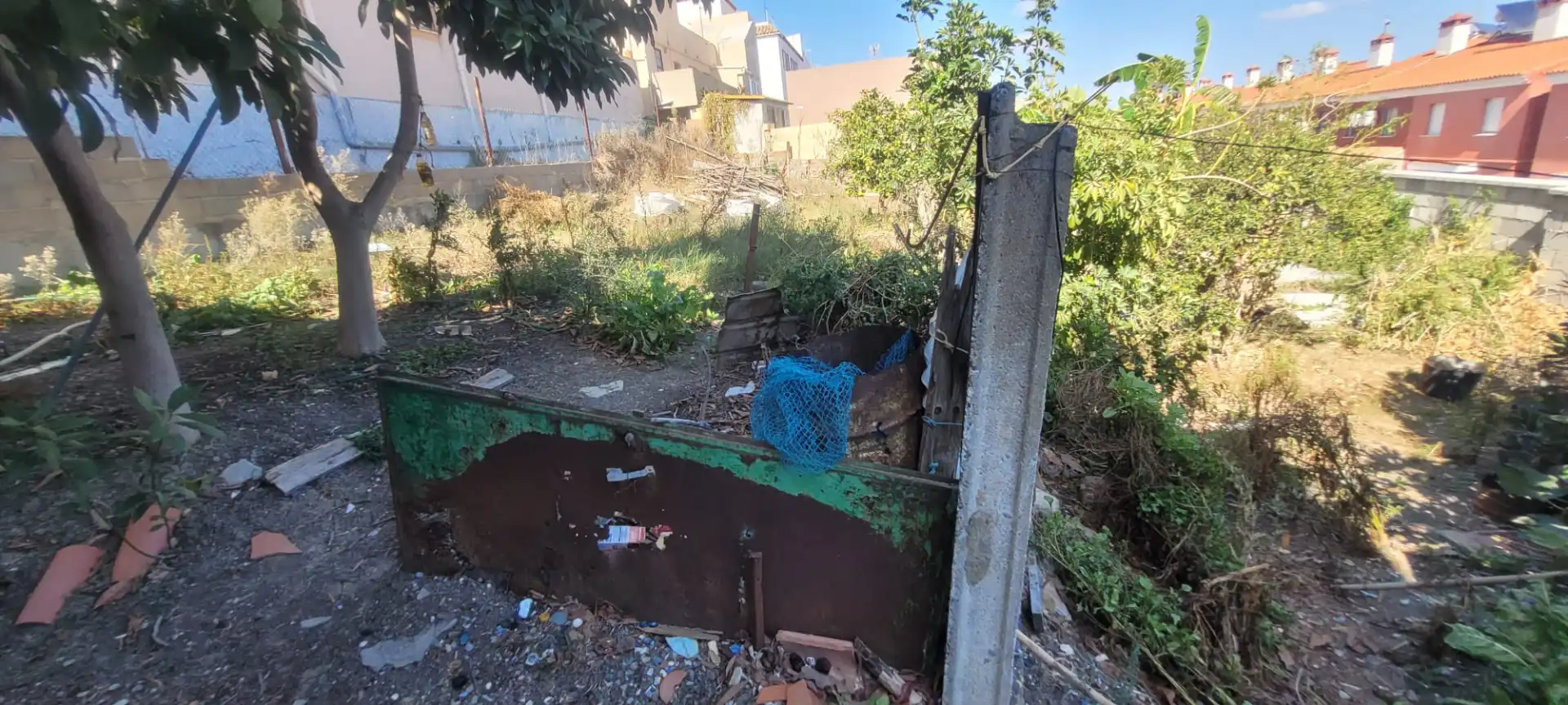Houses for sale in Algeciras  with Private garden, Terrace and Balcony