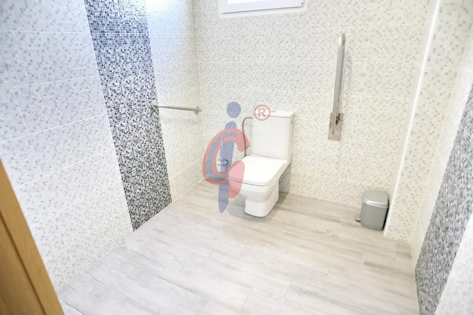 Badezimmer von Fabrikhallen zum Verkauf in Daya Nueva