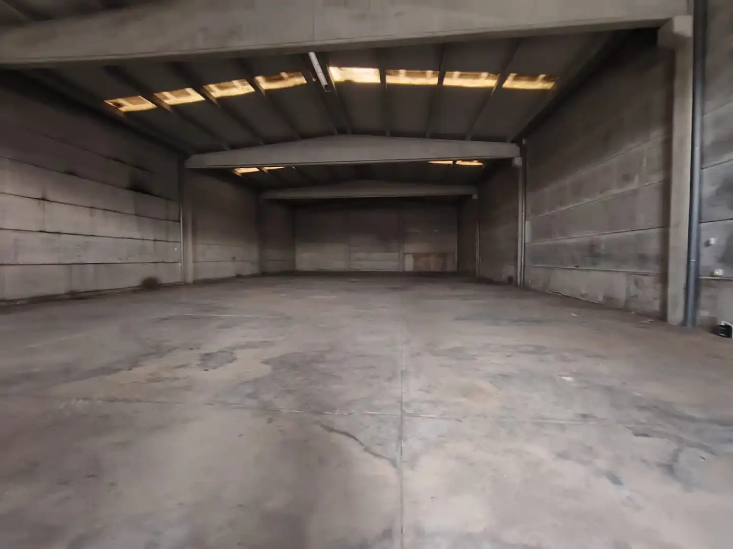 Nave industrial de alquiler en Massalavés