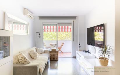 Living room of Flat for sale in Badalona  with Air Conditioner