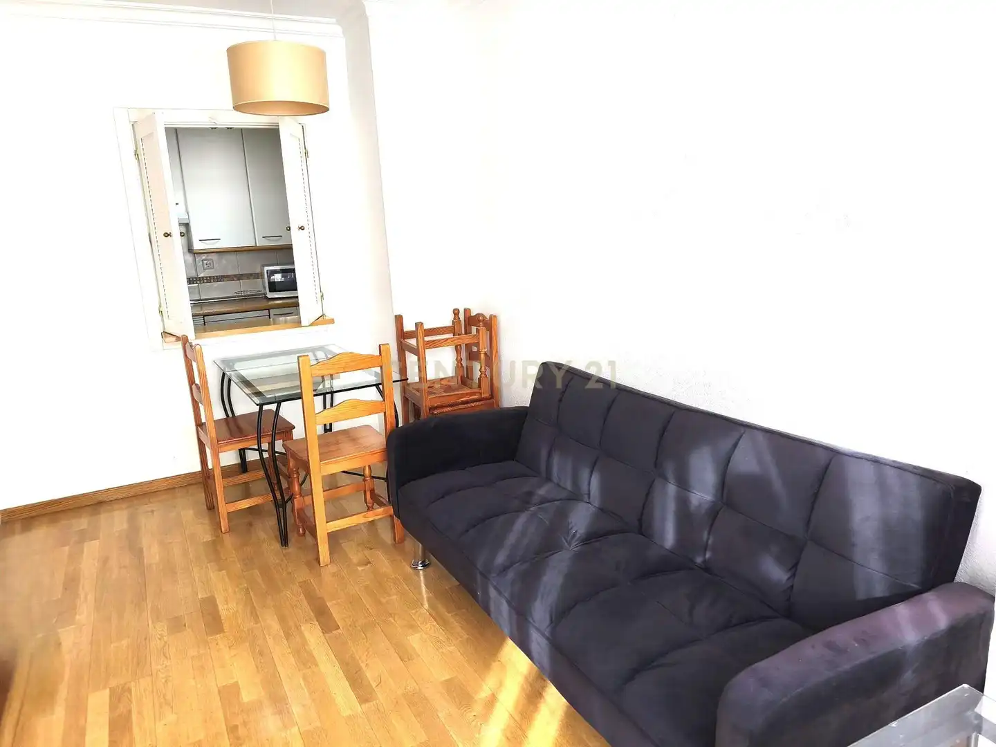 Sala d'estar de Apartament en venda en Madrid amb Balcó