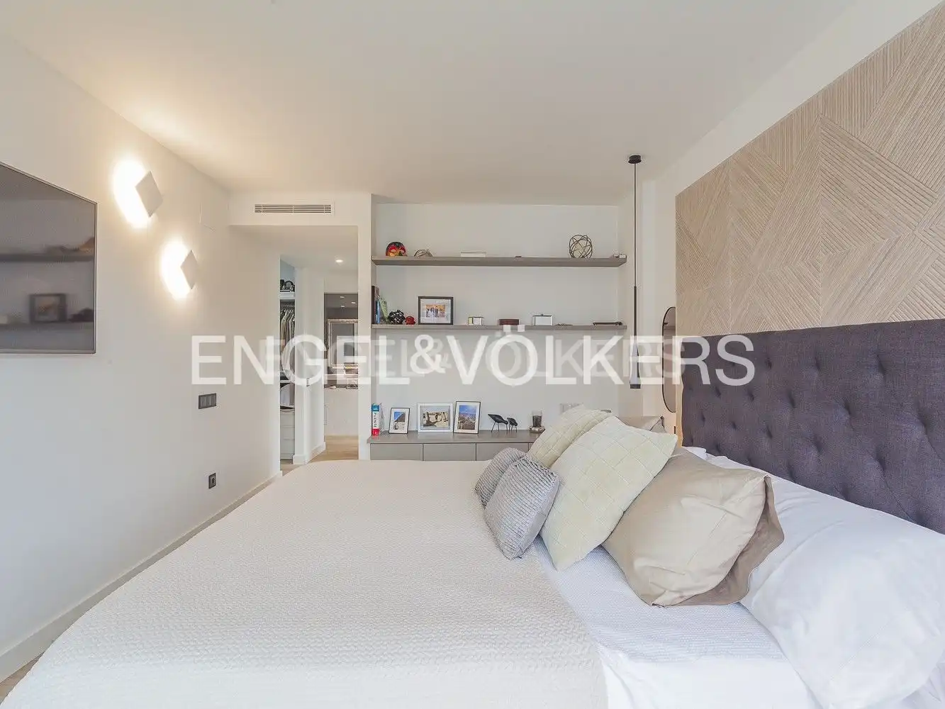 Bedroom of Attic for sale in Sant Cugat del Vallès  with Air Conditioner, Heating and Private garden