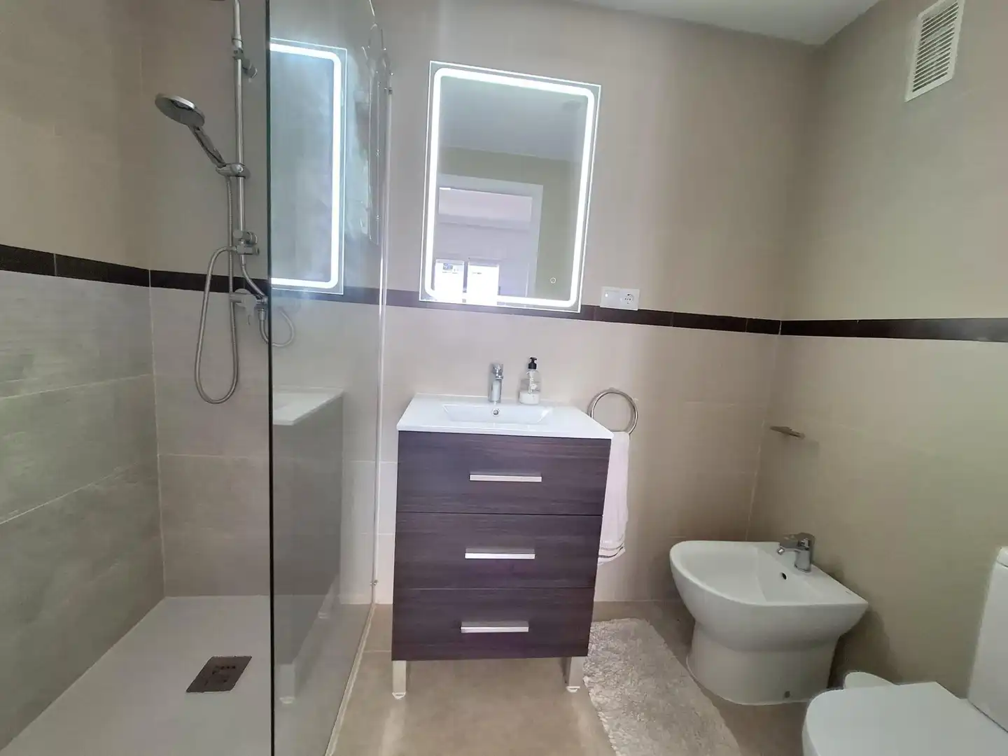 Baño de Apartamento en venta en Oropesa del Mar / Orpesa con Aire acondicionado, Amueblado y Balcón