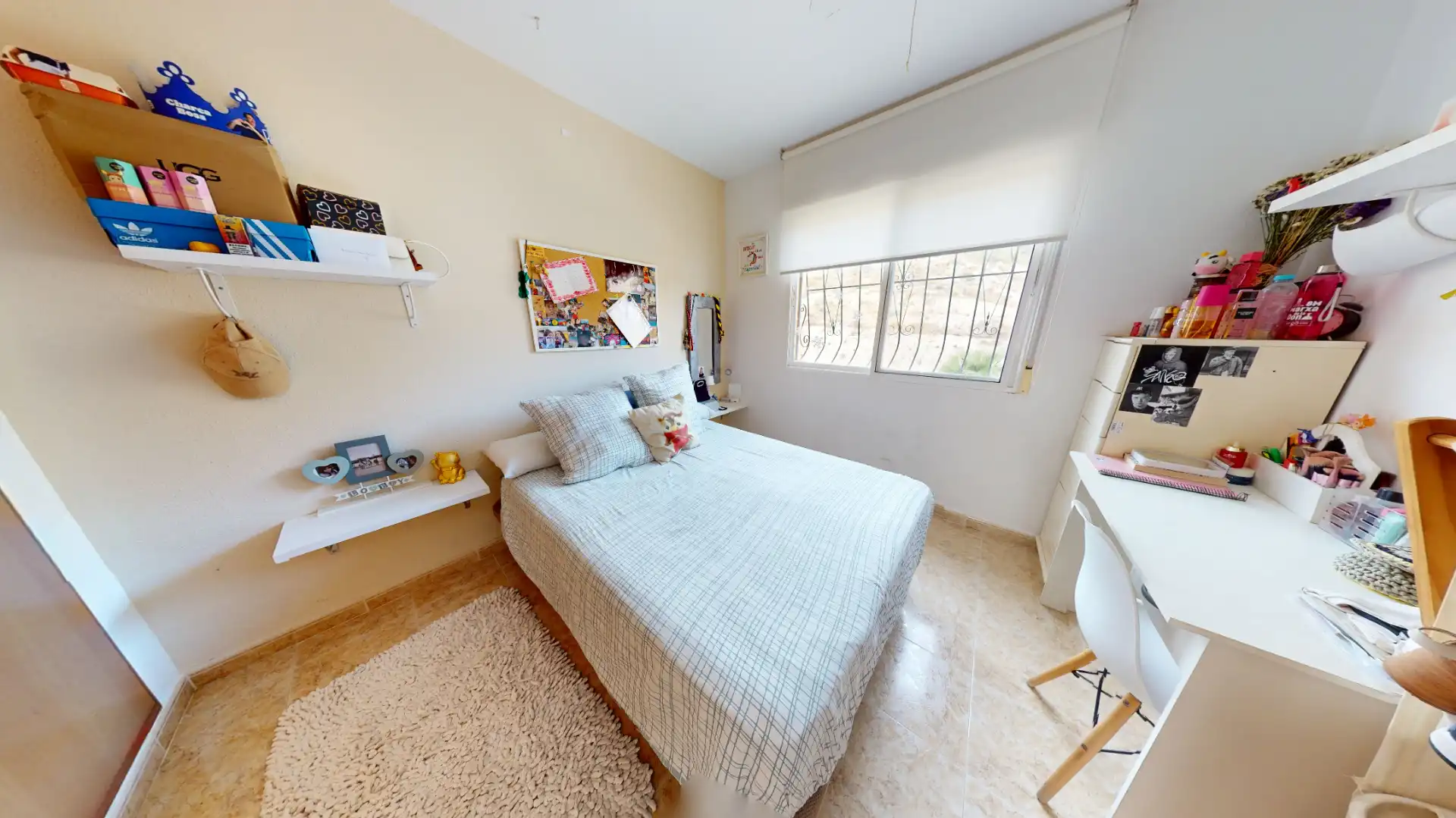 Habitación de Casa o chalet en venta en Busot con Jardín privado, Terraza y Amueblado