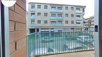 Vista exterior de Pis en venda en Terrassa amb Aire condicionat, Parquet i Balcó