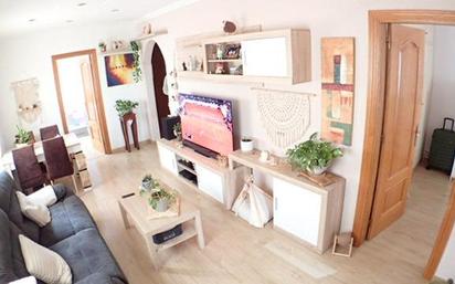 Sala d'estar de Pis en venda en Montcada i Reixac amb Aire condicionat i Calefacció