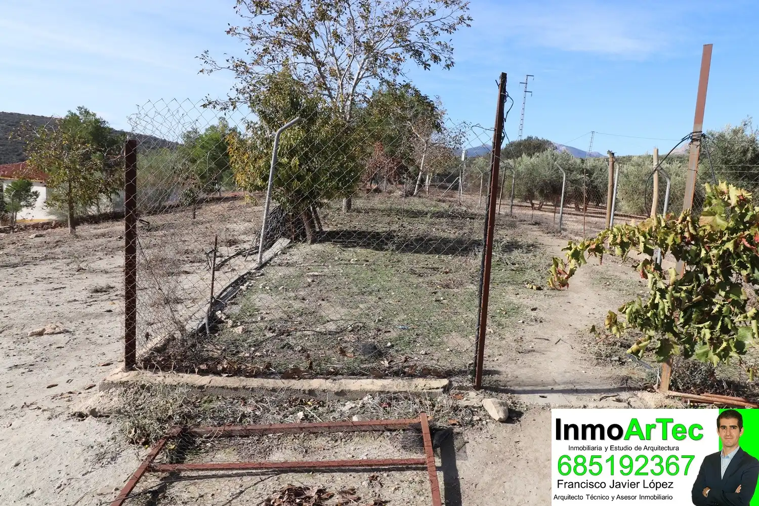 Finca rústica en venda en Iznalloz amb Jardí privat, Terrassa i Piscina