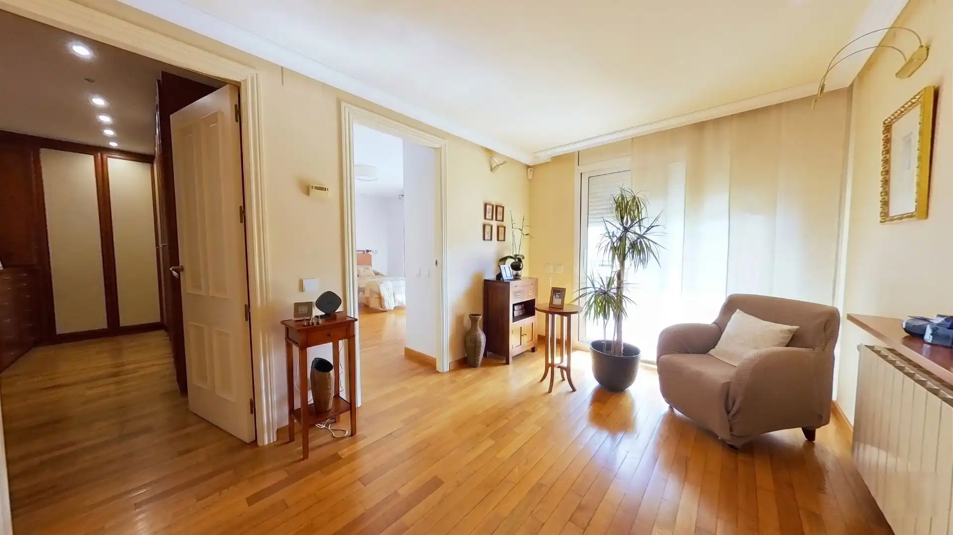 Living room of Houses for sale in Sant Feliu de Llobregat  with Air Conditioner, Heating and Private garden