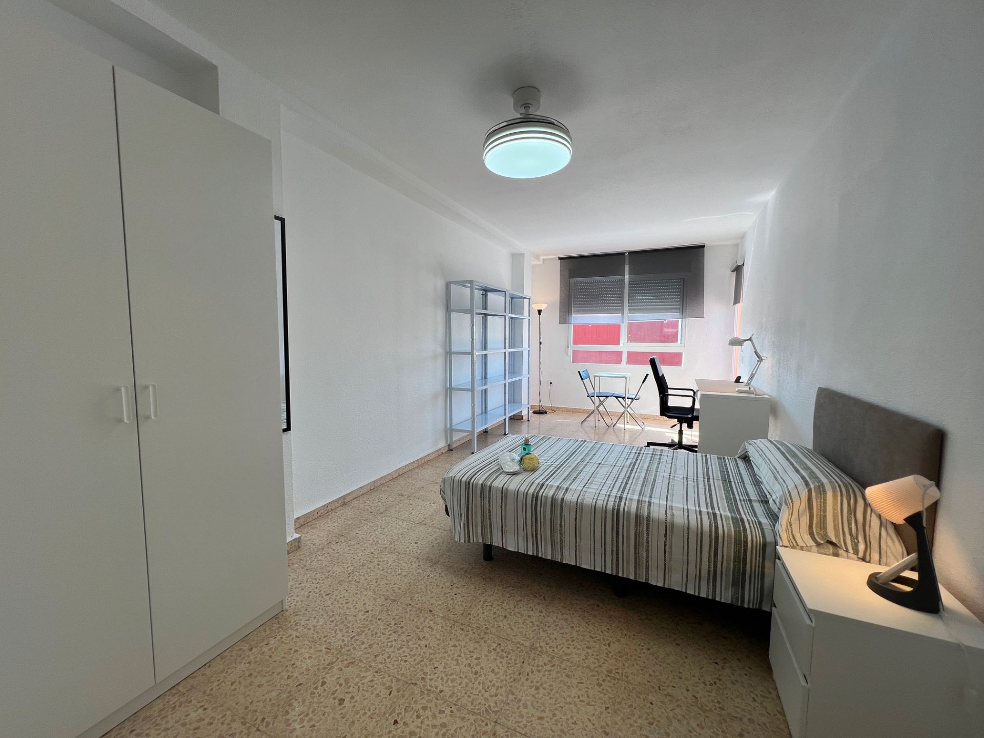 Bedroom of Flat to rent in Paterna  with Furnished, Oven and Washing machine