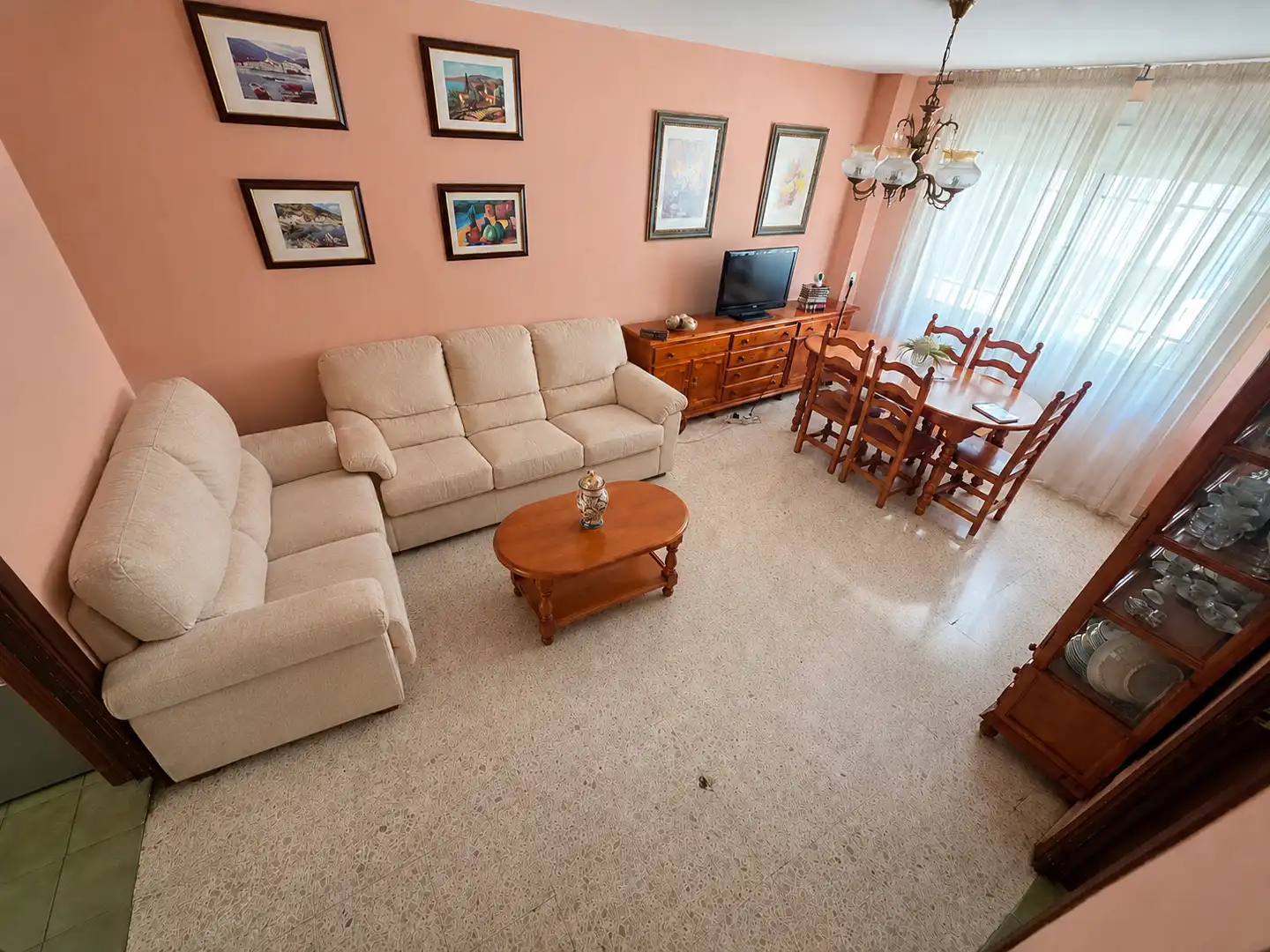 Wohnzimmer von Einfamilien-Reihenhaus zum Verkauf in Cártama mit Terrasse