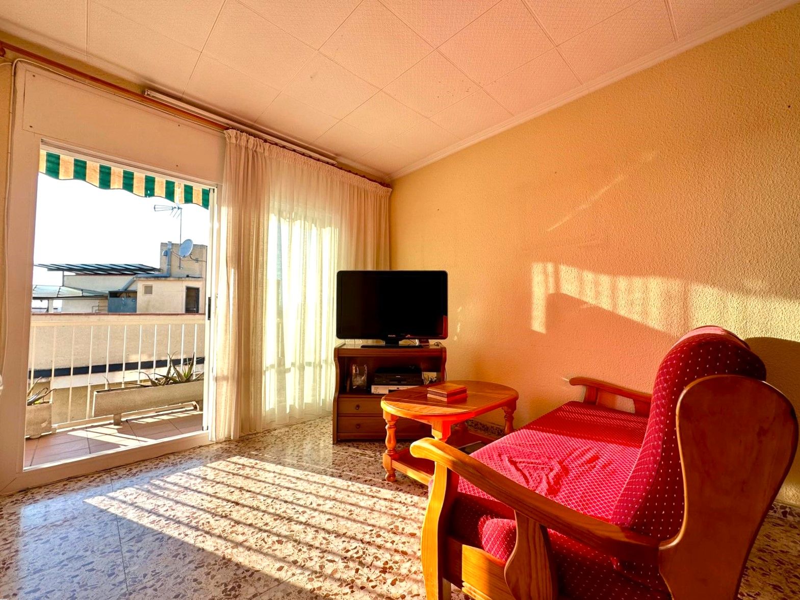 Wohnzimmer von Dachboden zum verkauf in Les Franqueses del Vallès mit Heizung und Balkon